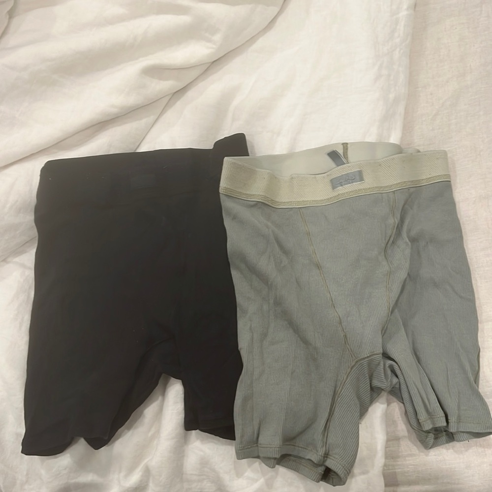 Skims M cotton rib boxers - soot and mineral
